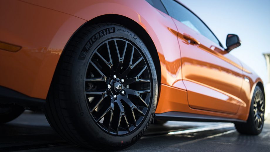 Ford MUSTANG GT
