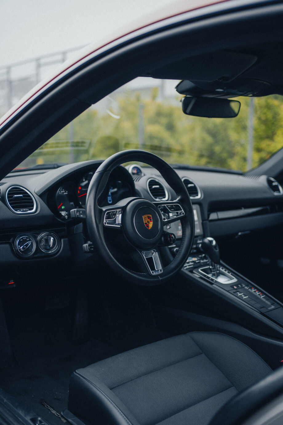 Porsche 718 Cayman T