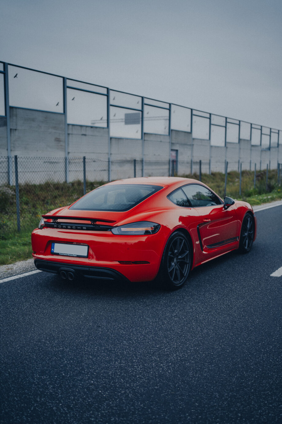 Porsche 718 Cayman T